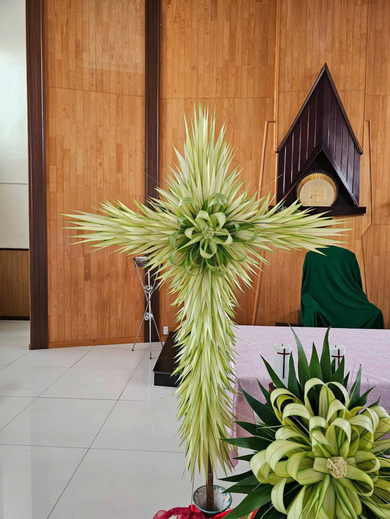 cách gấp chong chóng bằng lá dừa-4