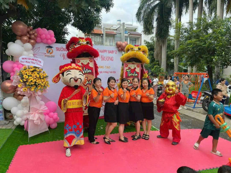 Sự đa dạng trong các tiết mục múa lân phù hợp với mọi loại hình khai trương