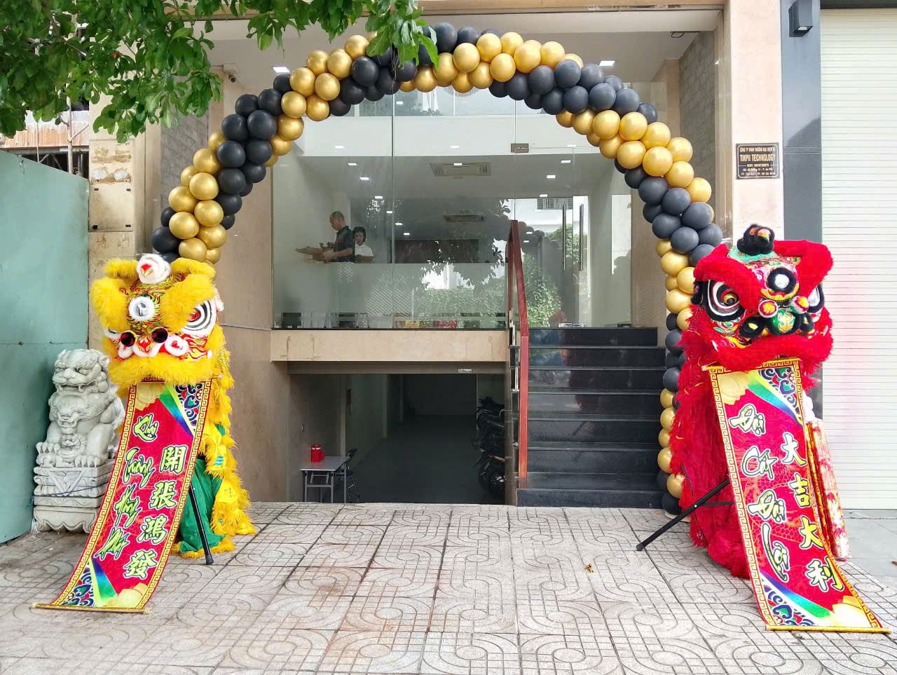 dịch vụ múa lân khai trương tại quận Tân Phú 2