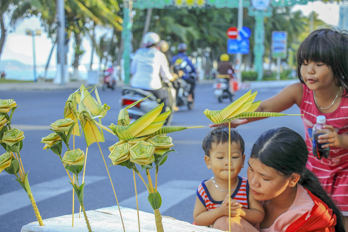 dịch vụ nghệ nhân xếp lá dừa-5