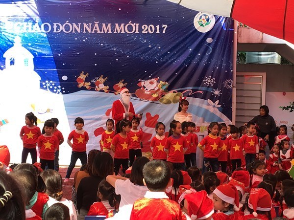 dịch vụ ông già noel tặng quà tại tphcm