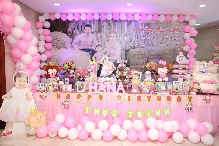 trang trí bàn gallery chủ đề con khỉ 6