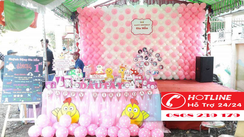 trang trí bàn gallery chủ đề con gà 9