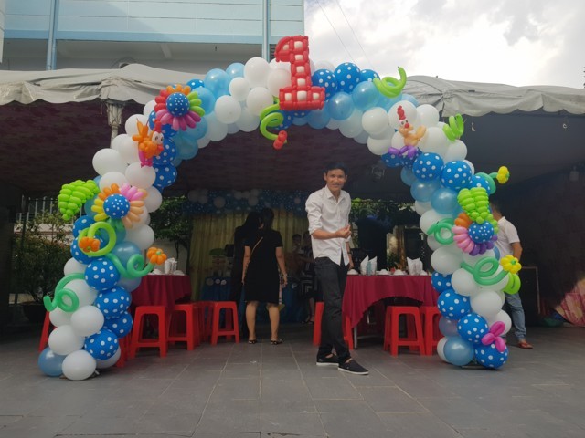 Dịch vụ trang trí bàn gallery 4