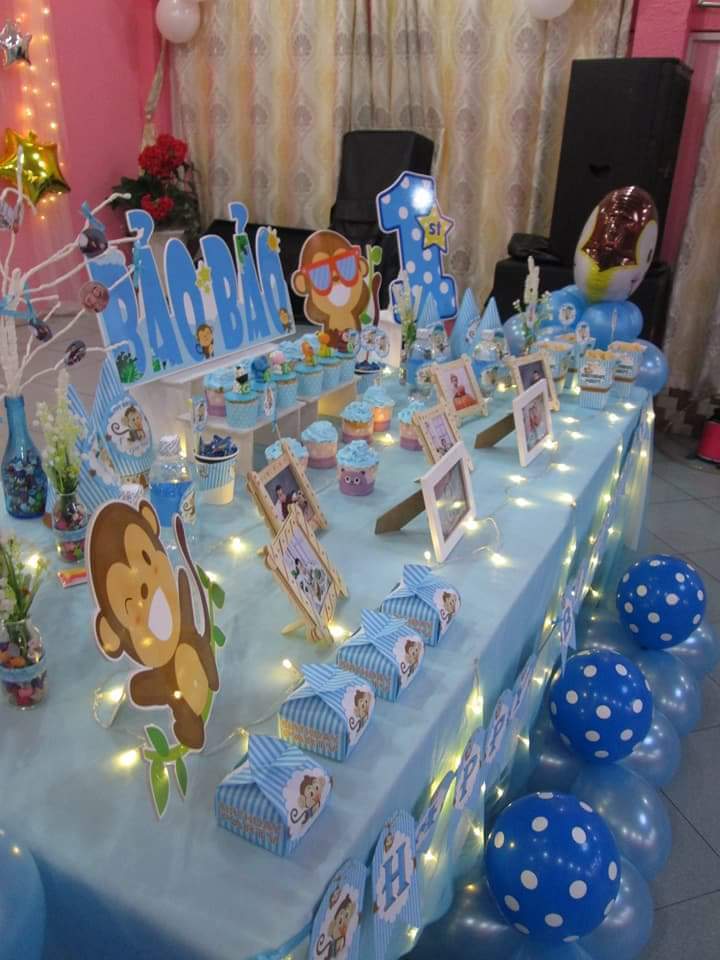 Dịch vụ trang trí bàn gallery theo chủ đề