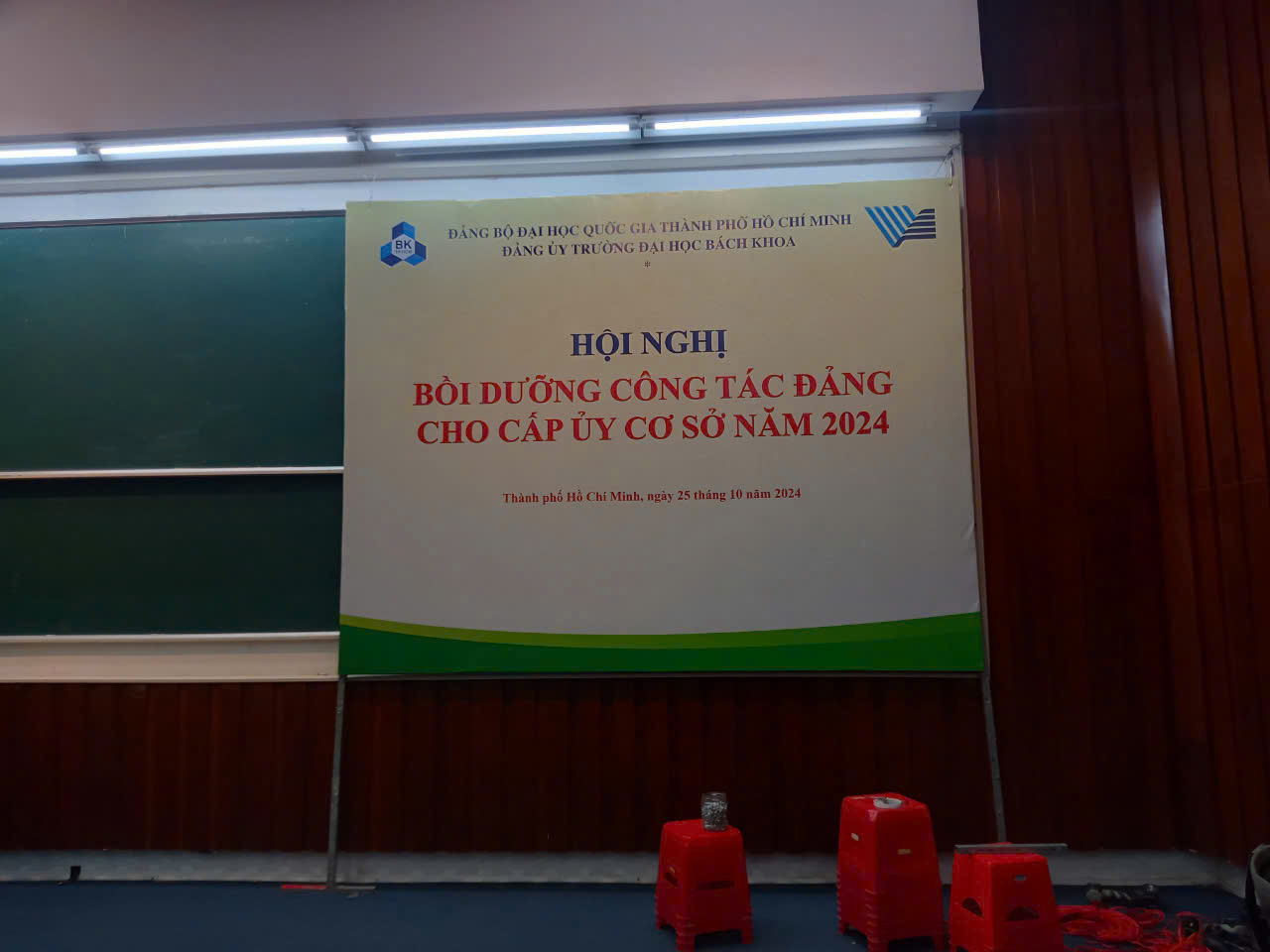ĐƠN VỊ THI CÔNG BACKDROP SỰ KIỆN TẠI QUẬN 2