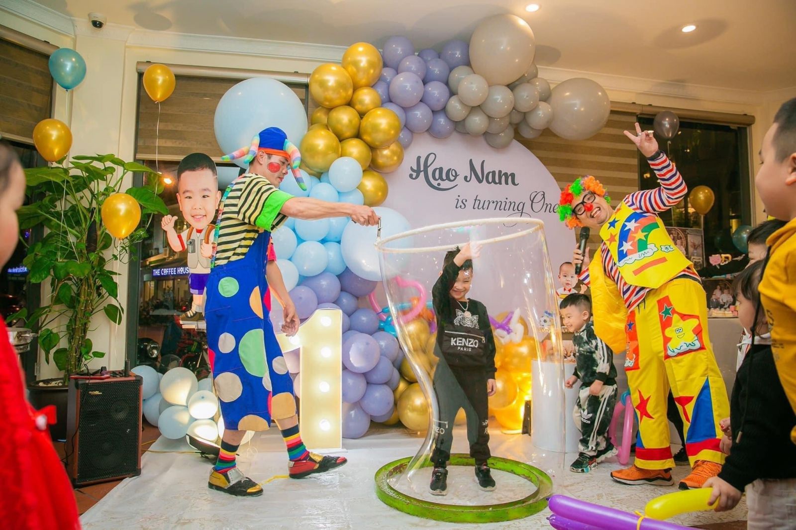 Giá Thuê Chú Hề Vặn Bóng Tại Quận Gò Vấp